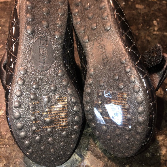 Born Black Patent Leather Girls Shoes - Picture 7 of 8